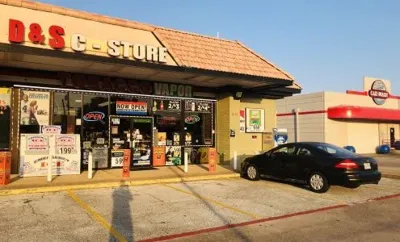 D & S C-STORE, business photo 1